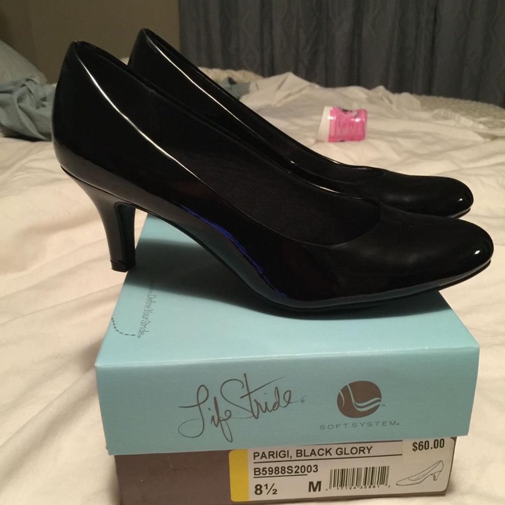 Black patent leather Life Stride Shoes